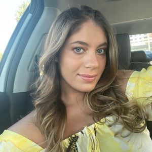 Meet your Posher, Talia